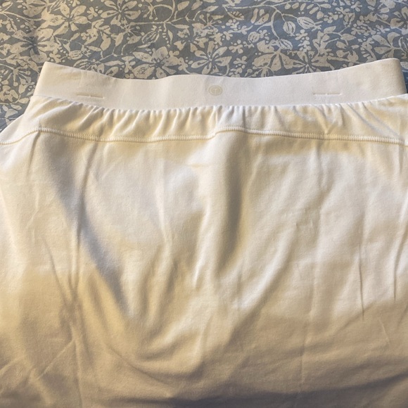 Casual white skort - Picture 4 of 4